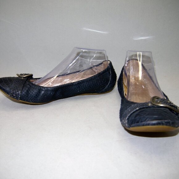 Snakeskin Ballet Flats in Navy Blue Round Toe with Buckle & Charm Size 11 Python - Picture 1 of 11